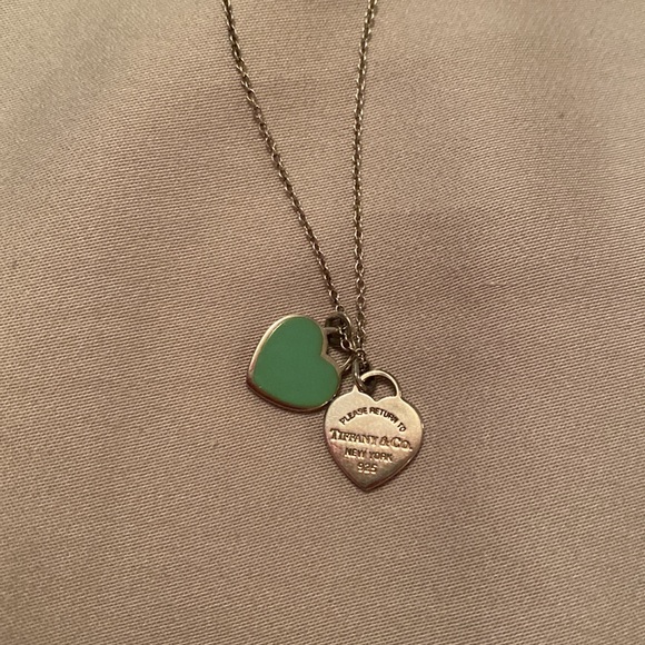 Tiffany & Co - Double Heart Necklace (Mini) - Picture 5 of 10